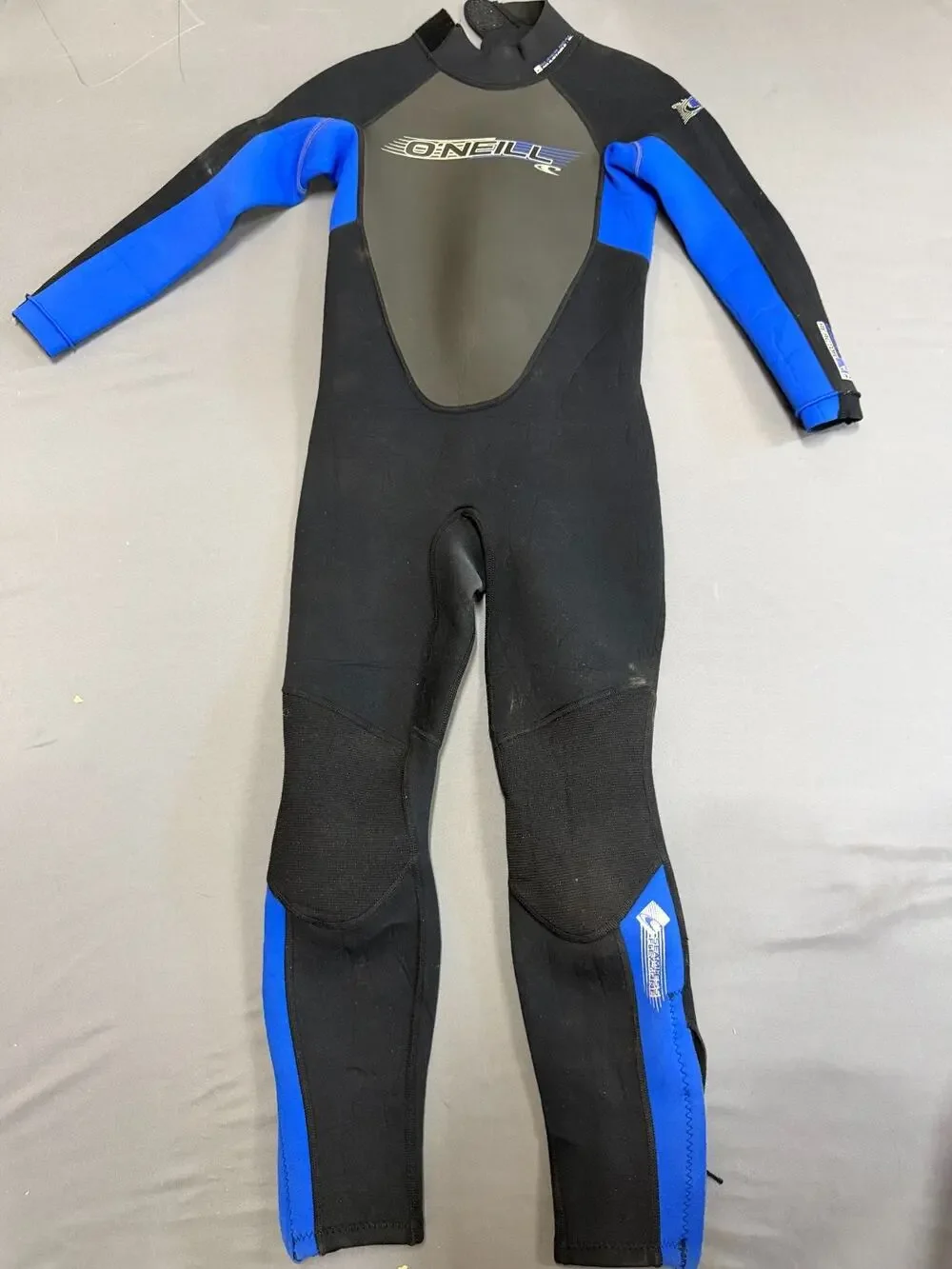O’Neill Reactor 3.2 Surf Full Wetsuit Youth Size 10 and Back